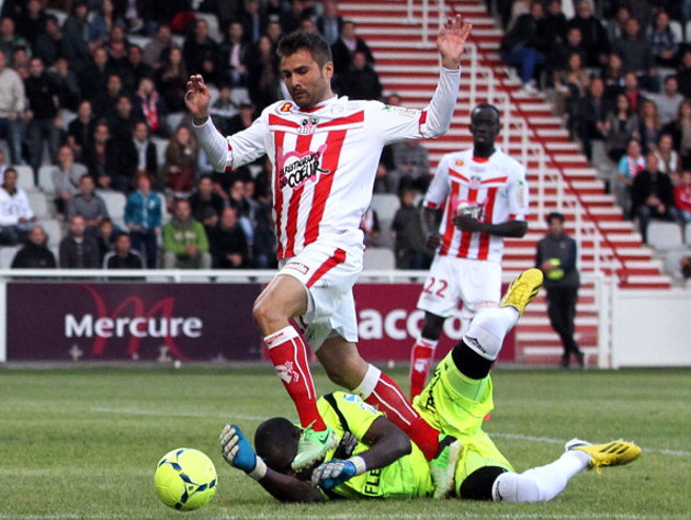 01h00 ngày 22/09, Rennes vs Ajaccio: Đảo Corse hết phép