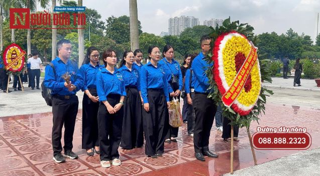 Tuổi trẻ Hội Luật gia Việt Nam thành kính tri ân các Anh hùng Liệt sĩ nhân ngày 27/7