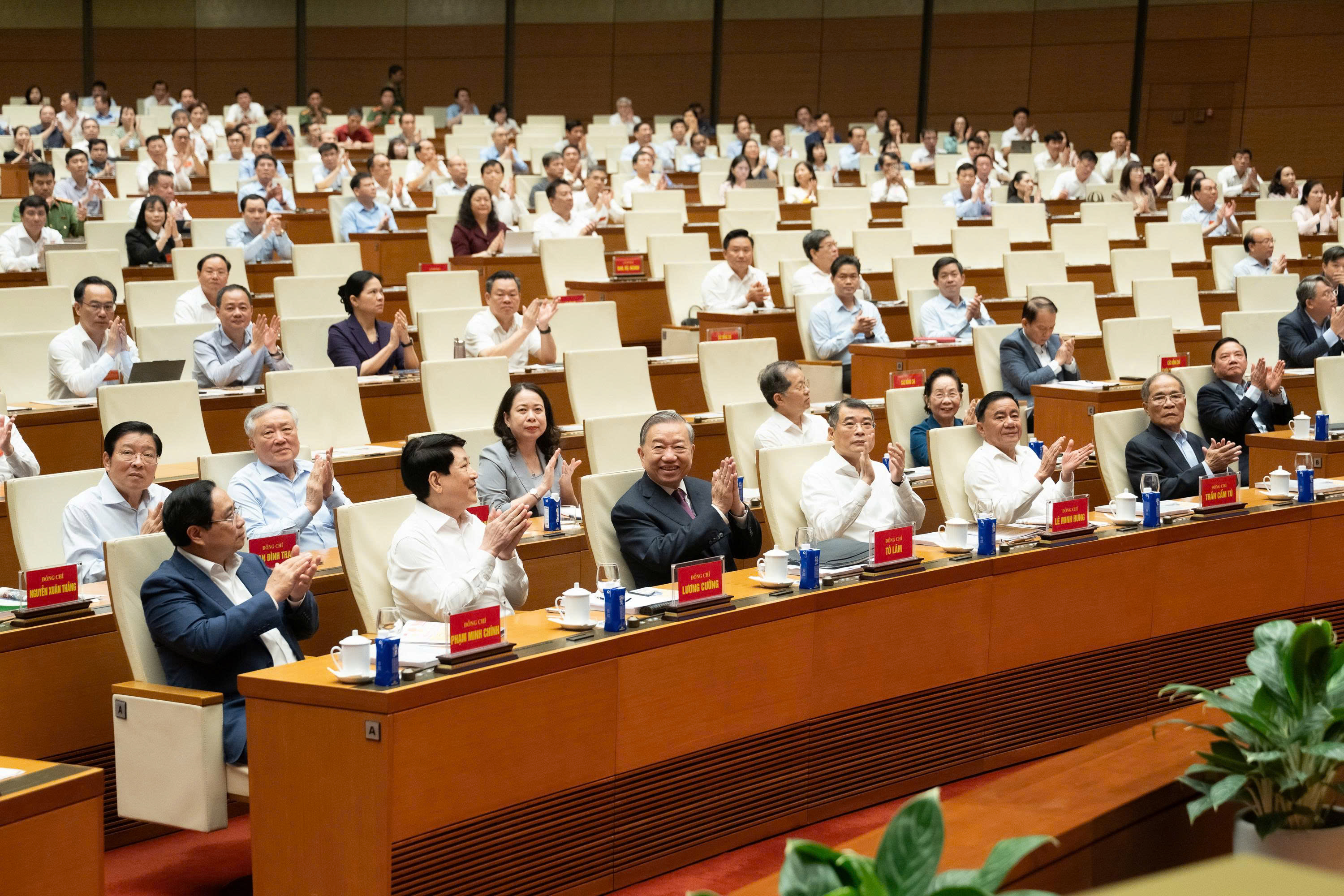 Hơn 2,2 triệu đảng viên tham dự hội nghị toàn quốc quán triệt Nghị quyết Hội nghị Trung ương 2